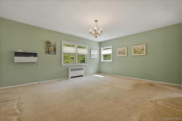 218-37 Grand Central Parkway, Queens Village, NY 11427