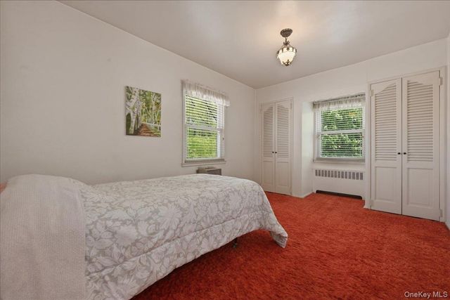 218-37 Grand Central Parkway, Queens Village, NY 11427