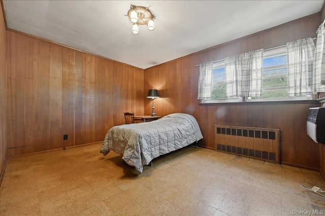 218-37 Grand Central Parkway, Queens Village, NY 11427