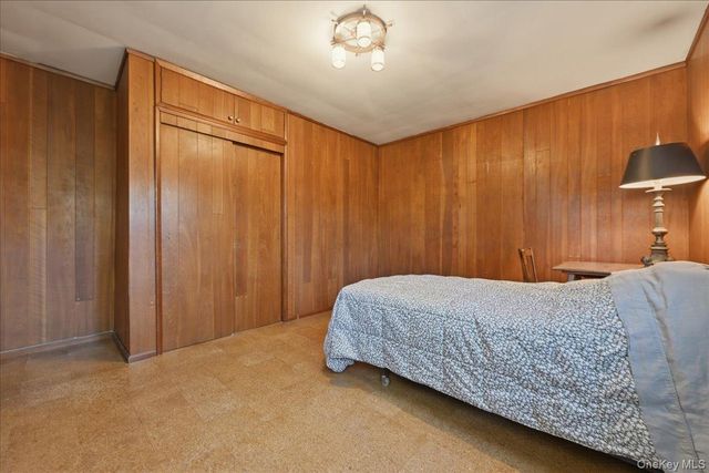 218-37 Grand Central Parkway, Queens Village, NY 11427