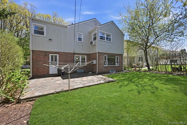 218-37 Grand Central Parkway, Queens Village, NY 11427