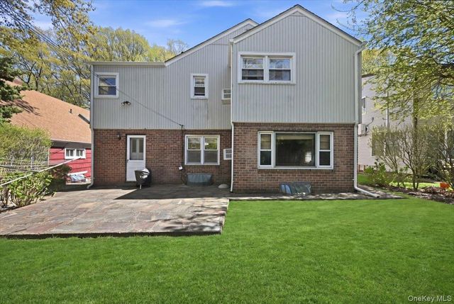 218-37 Grand Central Parkway, Queens Village, NY 11427