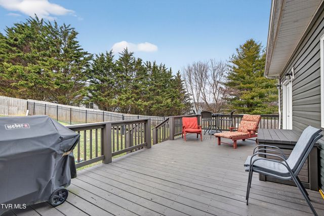 222 Spanish Oak Lane, Glade Spring, VA 24340