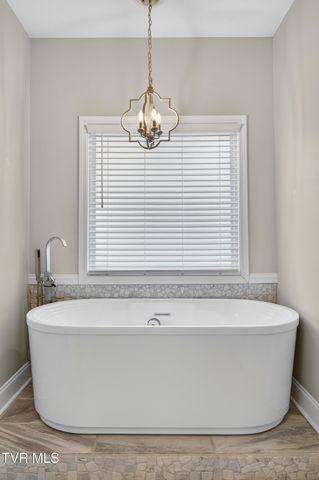 222 Spanish Oak Lane, Glade Spring, VA 24340