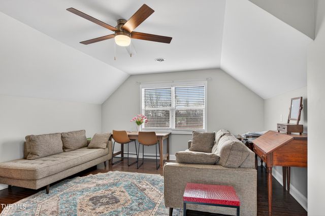 222 Spanish Oak Lane, Glade Spring, VA 24340