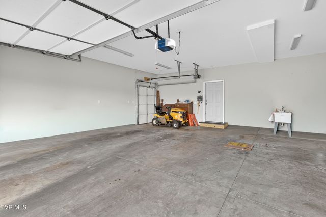 222 Spanish Oak Lane, Glade Spring, VA 24340