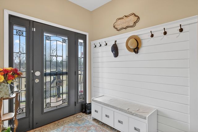 222 Spanish Oak Lane, Glade Spring, VA 24340