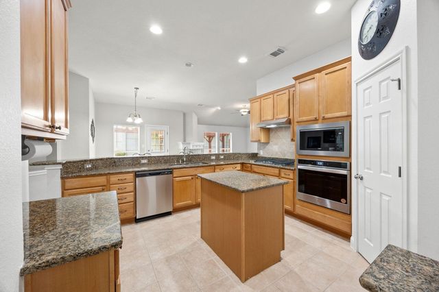 112 S Lynnwood TRL, Cedar Park, TX 78613