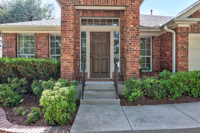 112 S Lynnwood TRL, Cedar Park, TX 78613