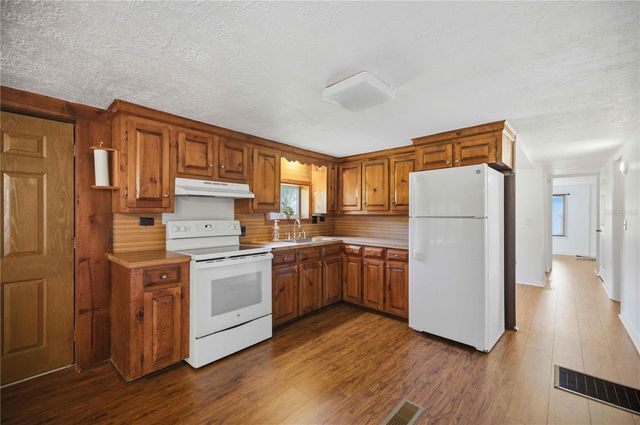4950 SE 112TH STREET ROAD, Belleview, FL 34420