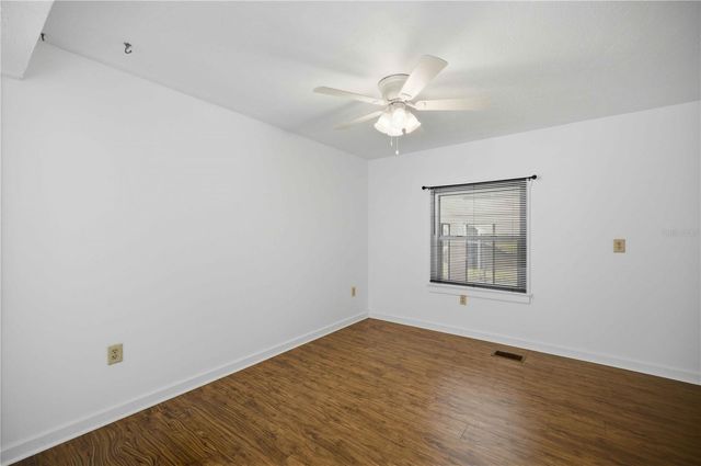 4950 SE 112TH STREET ROAD, Belleview, FL 34420