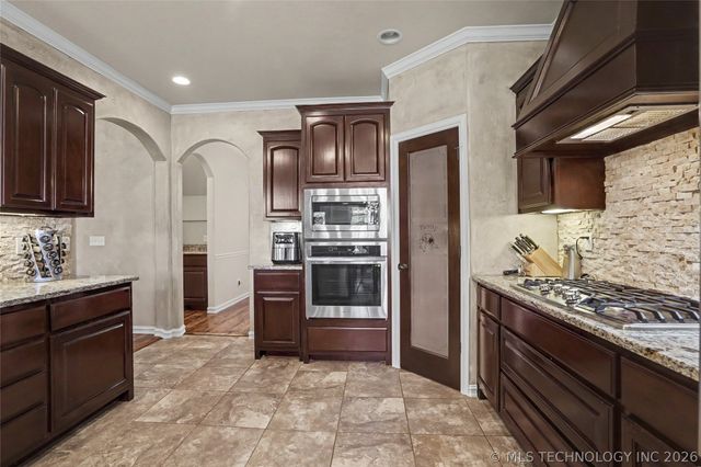 2906 S Kalanchoe Avenue, Broken Arrow, OK 74012