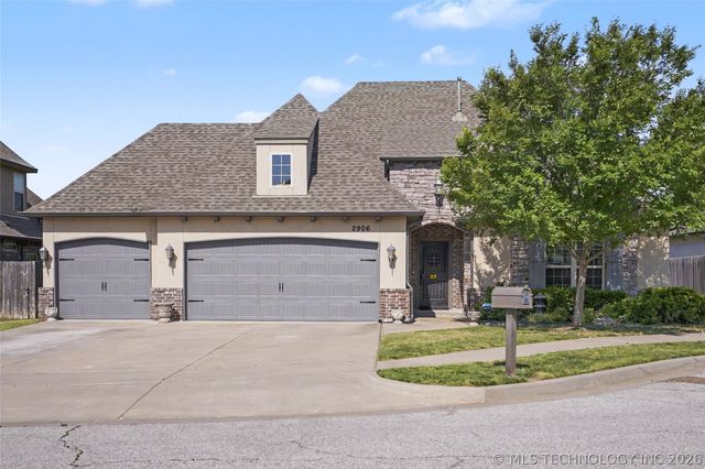 2906 S Kalanchoe Avenue, Broken Arrow, OK 74012