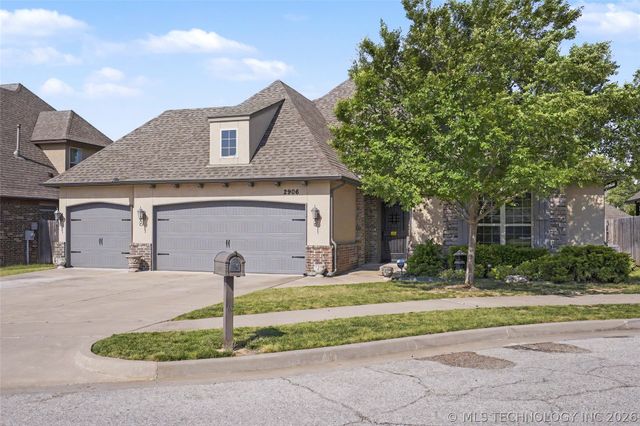 2906 S Kalanchoe Avenue, Broken Arrow, OK 74012