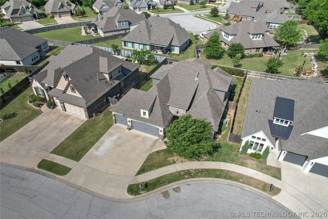 2906 S Kalanchoe Avenue, Broken Arrow, OK 74012