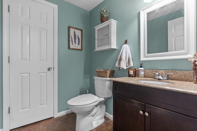 25 Eagan Pl 25, Peabody, MA 01960