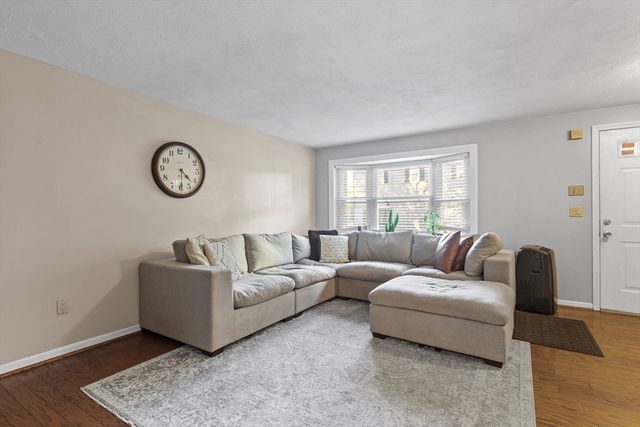 25 Eagan Pl 25, Peabody, MA 01960