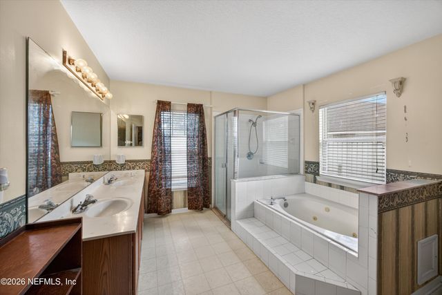 494 BROCKHAM Drive, Jacksonville, FL 32221