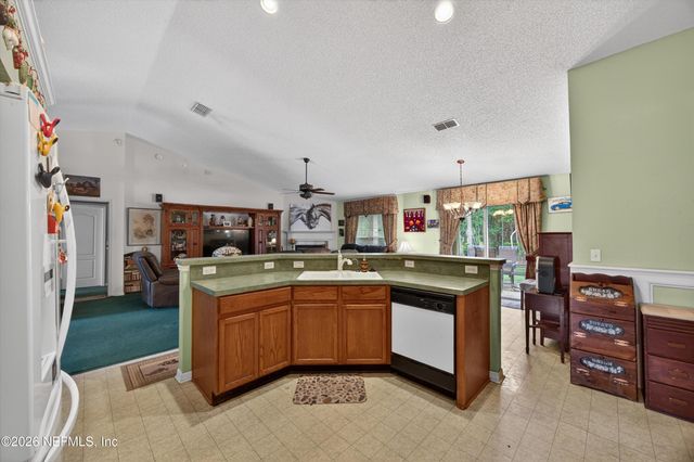 494 BROCKHAM Drive, Jacksonville, FL 32221
