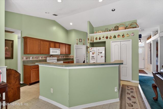 494 BROCKHAM Drive, Jacksonville, FL 32221