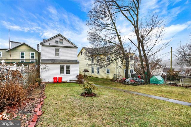 78 CHESTNUT ST, Mohnton, PA 19540