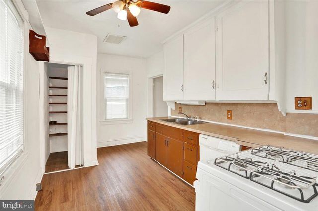 78 CHESTNUT ST, Mohnton, PA 19540