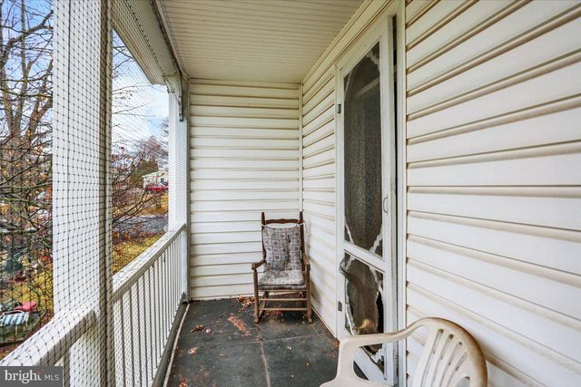 78 CHESTNUT ST, Mohnton, PA 19540