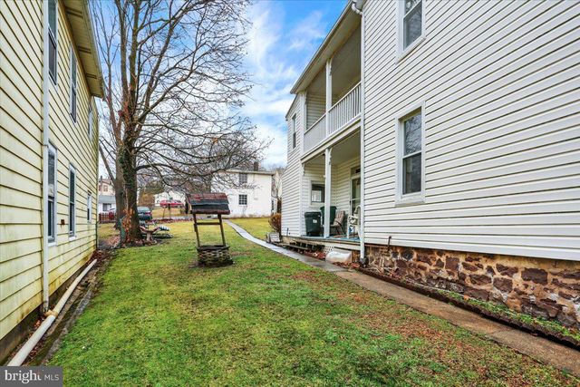 78 CHESTNUT ST, Mohnton, PA 19540