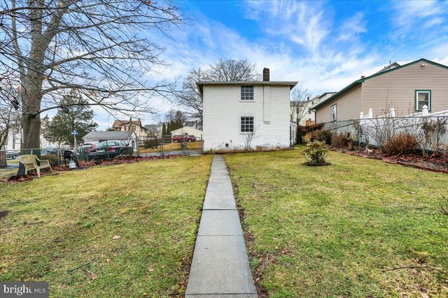 78 CHESTNUT ST, Mohnton, PA 19540