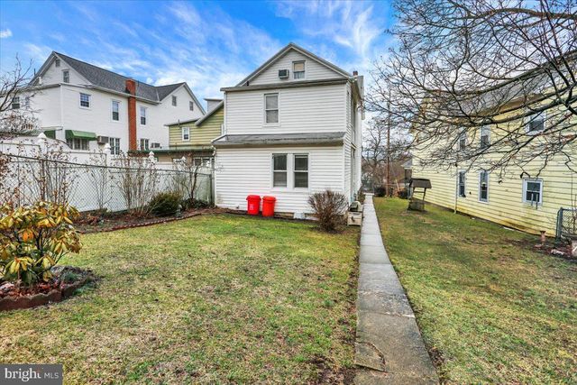 78 CHESTNUT ST, Mohnton, PA 19540