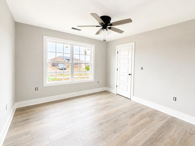 267 Stoney Creek Way, Berea, KY 40403