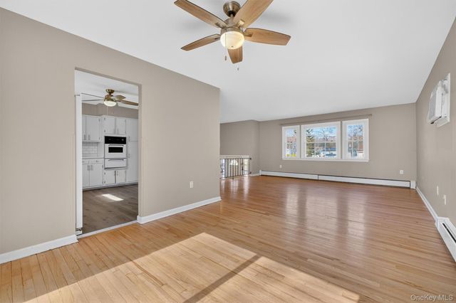 19 Split Tree Drive, New Windsor, NY 12553