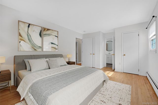 19 Split Tree Drive, New Windsor, NY 12553