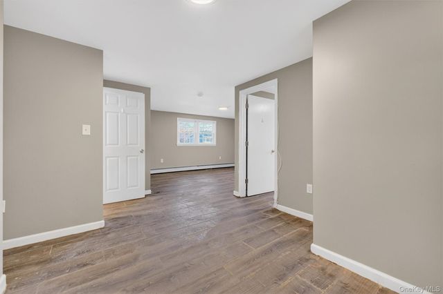 19 Split Tree Drive, New Windsor, NY 12553