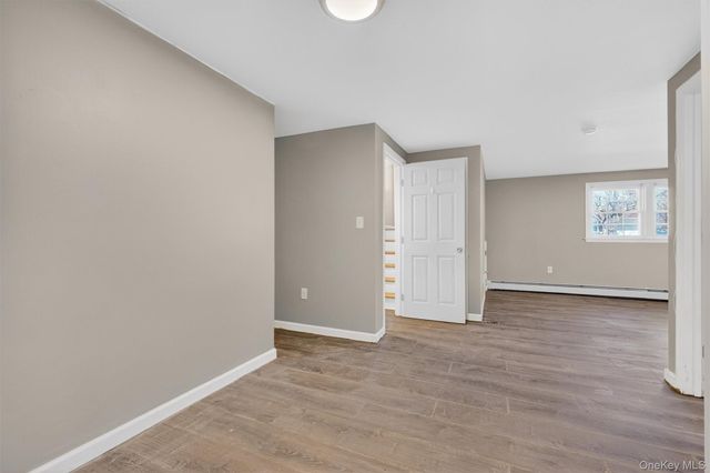 19 Split Tree Drive, New Windsor, NY 12553