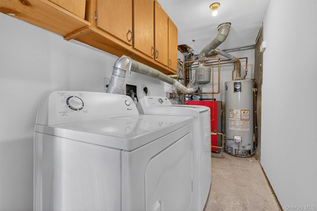 19 Split Tree Drive, New Windsor, NY 12553