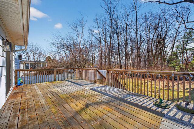 19 Split Tree Drive, New Windsor, NY 12553