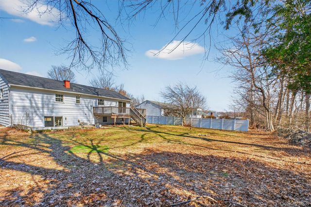 19 Split Tree Drive, New Windsor, NY 12553