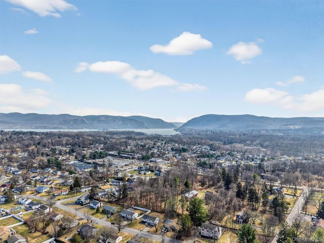 19 Split Tree Drive, New Windsor, NY 12553