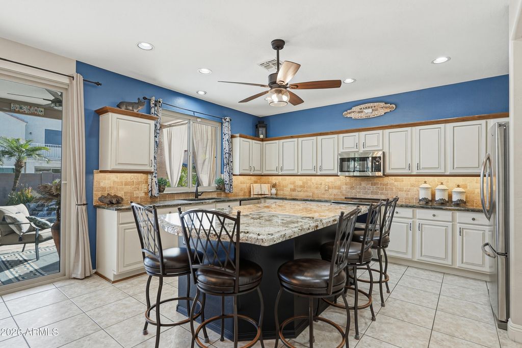 Image 9 of property listing at 9563 E JAVELINA Avenue, Mesa, AZ 85209