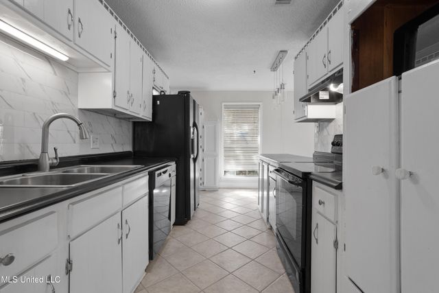 16205 Waycross Drive, Biloxi, MS 39532