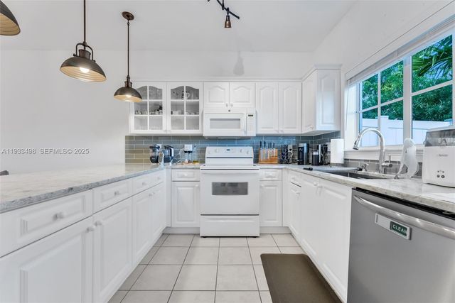 12925 SW 49th Ct, Miramar, FL 33027