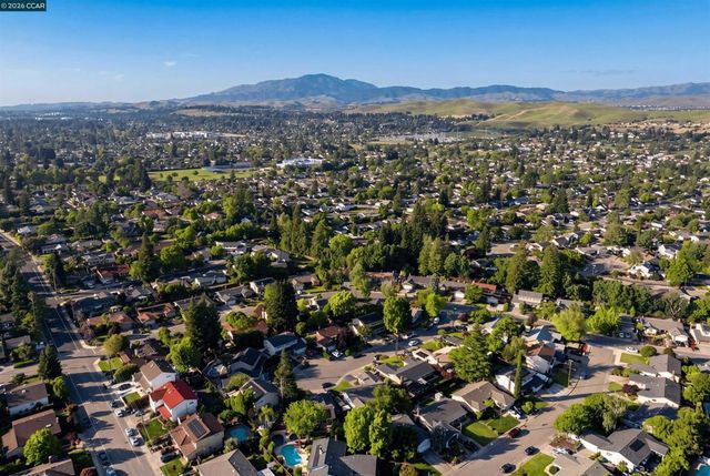418 Devon Ct, San Ramon, CA 94583