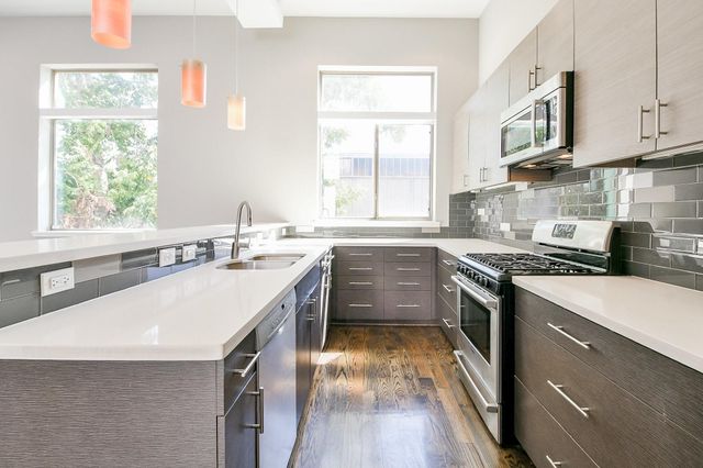 3215 Garrow Street, Houston, TX 77003