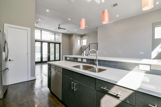 3215 Garrow Street, Houston, TX 77003