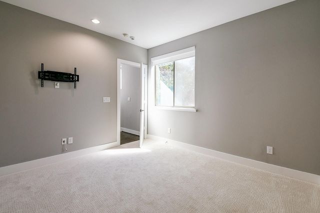 3215 Garrow Street, Houston, TX 77003