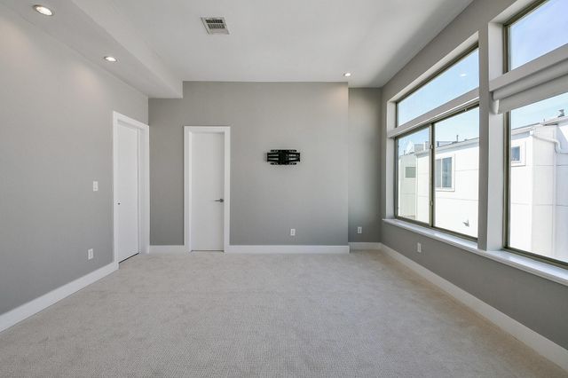 3215 Garrow Street, Houston, TX 77003