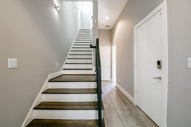 3215 Garrow Street, Houston, TX 77003