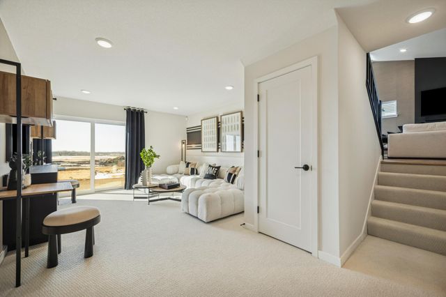 8863 63rd Street S, Cottage Grove, MN 55016