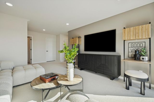 8863 63rd Street S, Cottage Grove, MN 55016